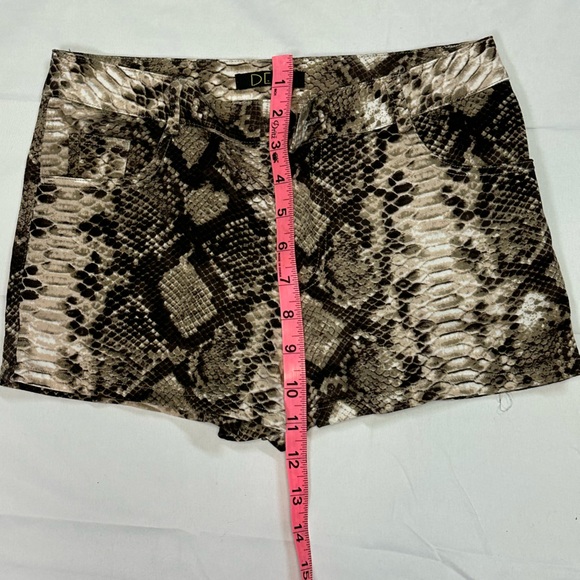 Depri Snakeskin Short Shorts | Size S EUC - Picture 8 of 10